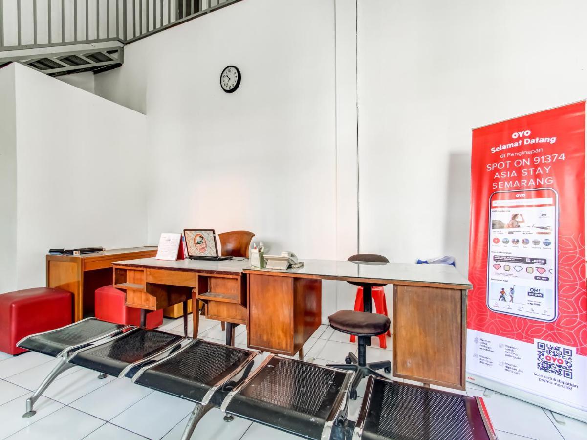 Oyo Life 91374 Asia Stay Semarang Syariah Ngoại thất bức ảnh