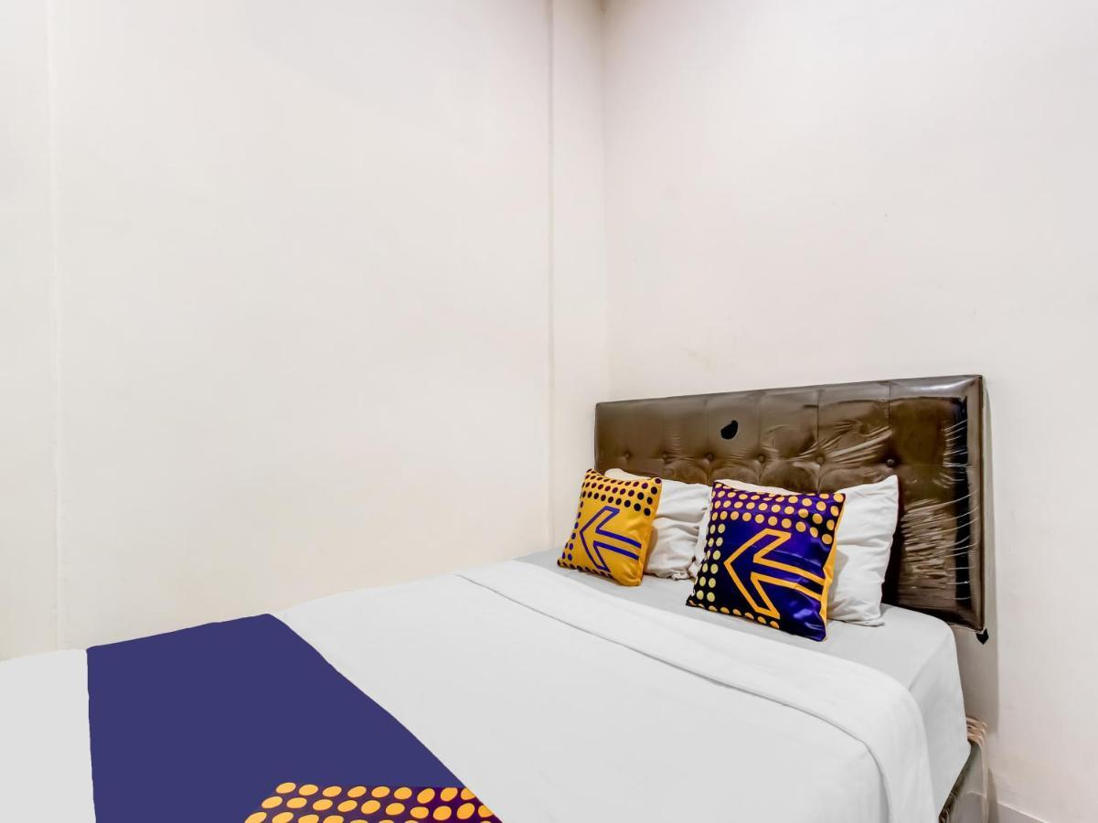 Oyo Life 91374 Asia Stay Semarang Syariah Ngoại thất bức ảnh