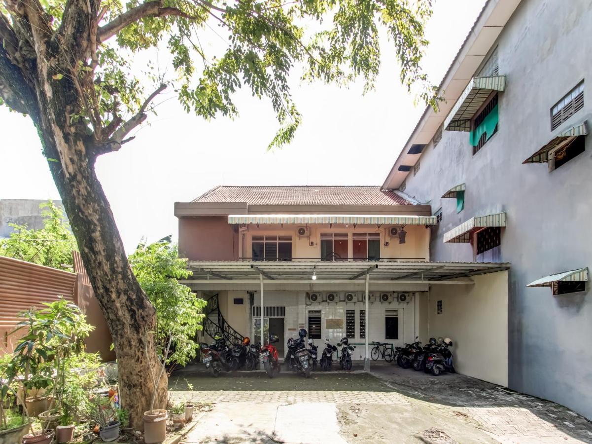 Oyo Life 91374 Asia Stay Semarang Syariah Ngoại thất bức ảnh