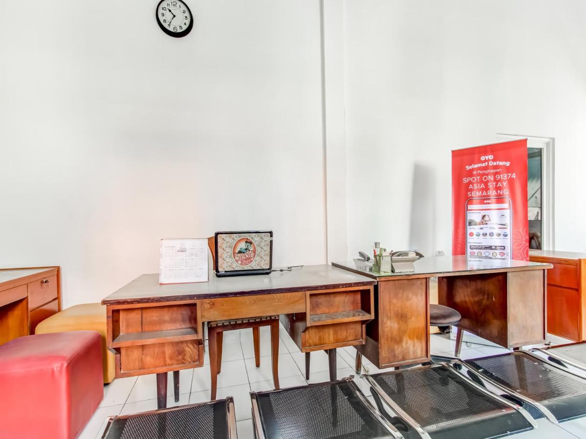 Oyo Life 91374 Asia Stay Semarang Syariah Ngoại thất bức ảnh