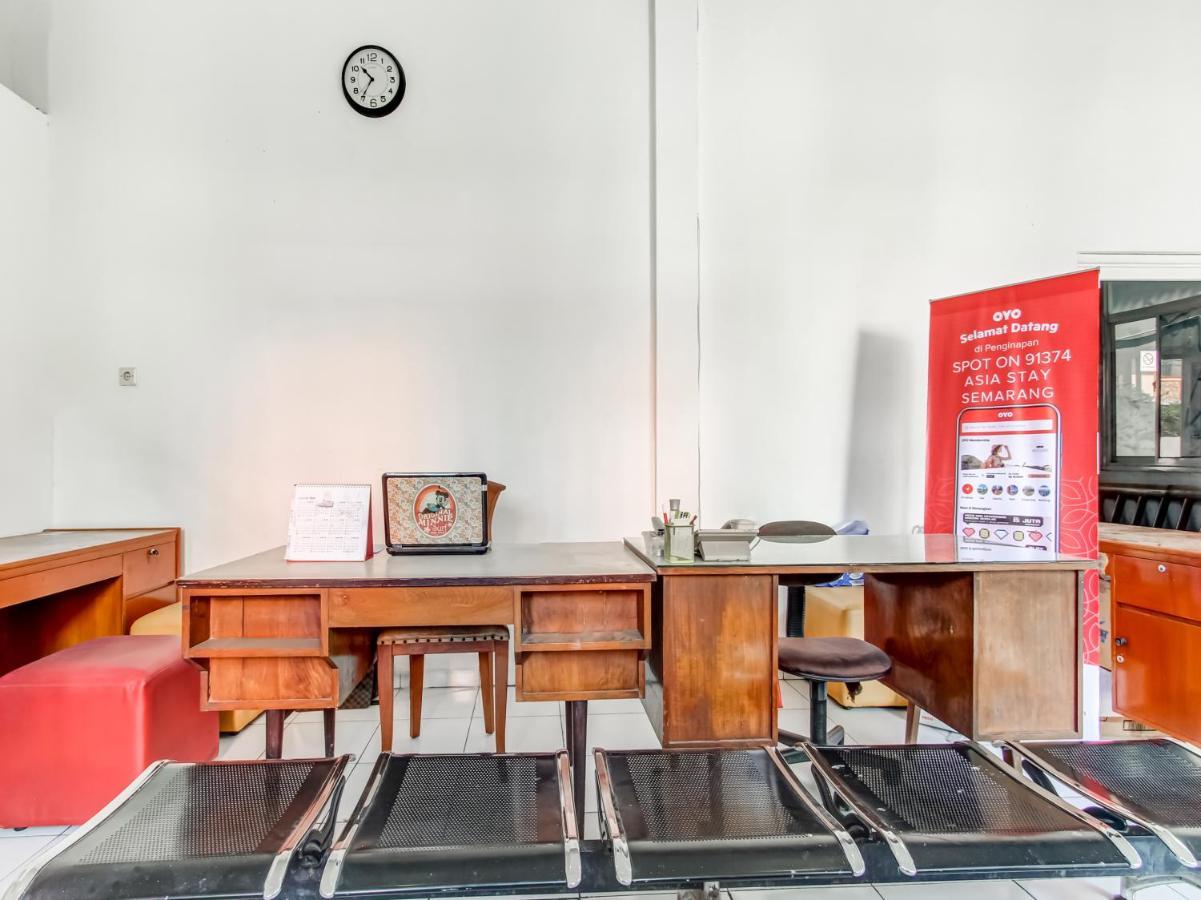 Oyo Life 91374 Asia Stay Semarang Syariah Ngoại thất bức ảnh