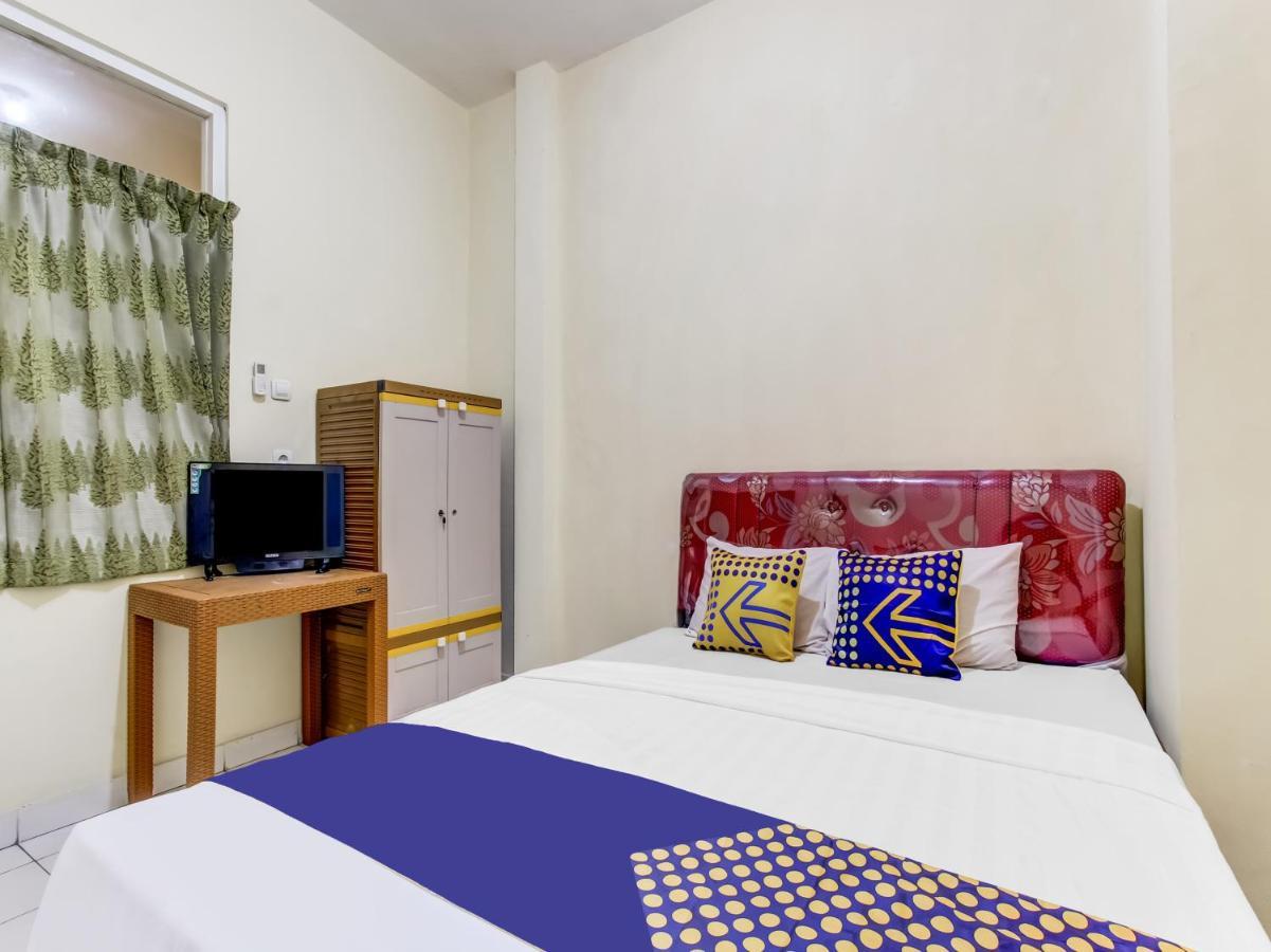 Oyo Life 91374 Asia Stay Semarang Syariah Ngoại thất bức ảnh