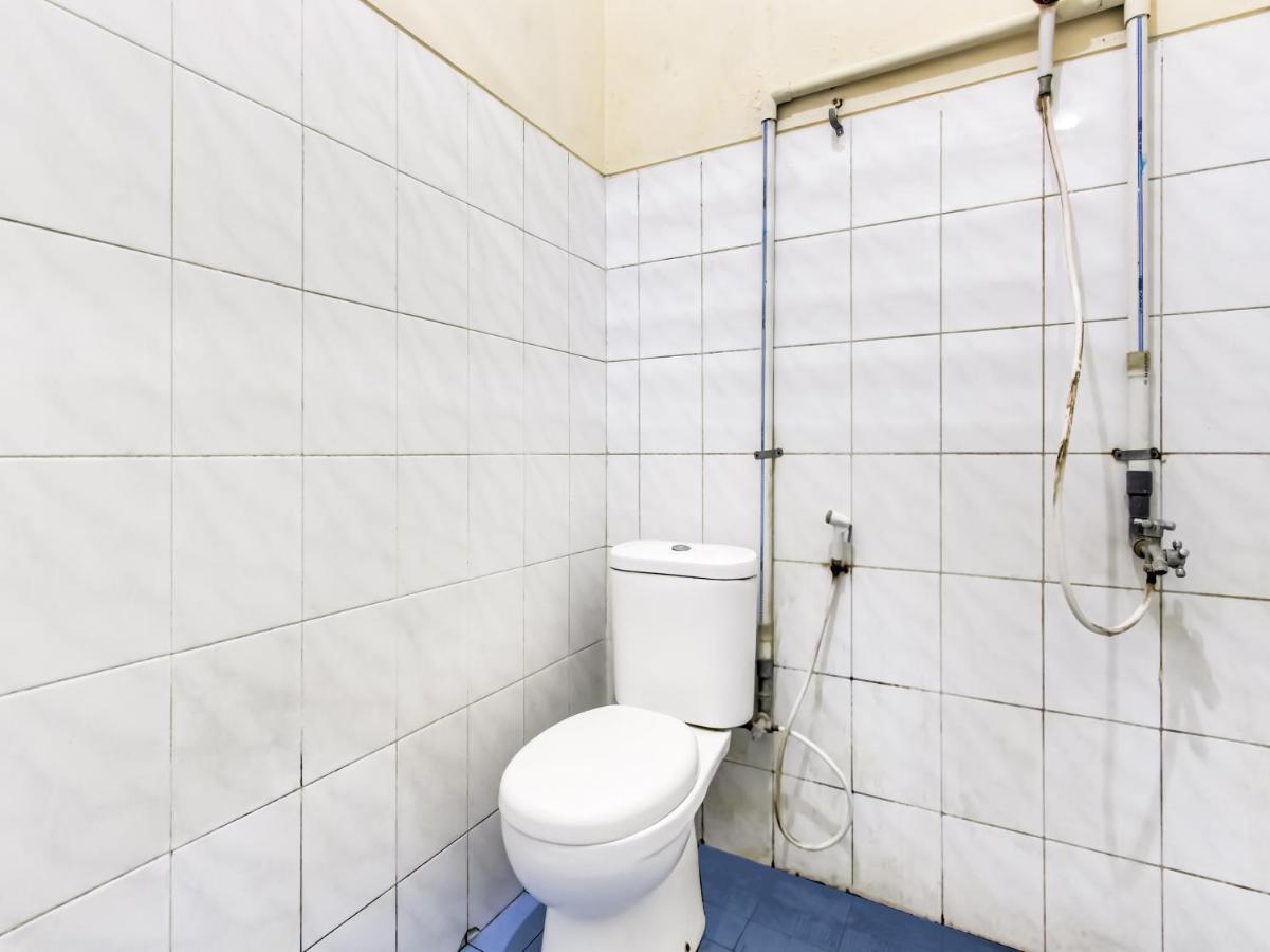 Oyo Life 91374 Asia Stay Semarang Syariah Ngoại thất bức ảnh